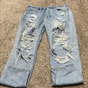 American Eagle Women’s Regular Fit Distressed Light Blue Jeans Size 4